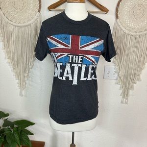 2014 Apple corps LTD Beatles graphic band tee shirt small